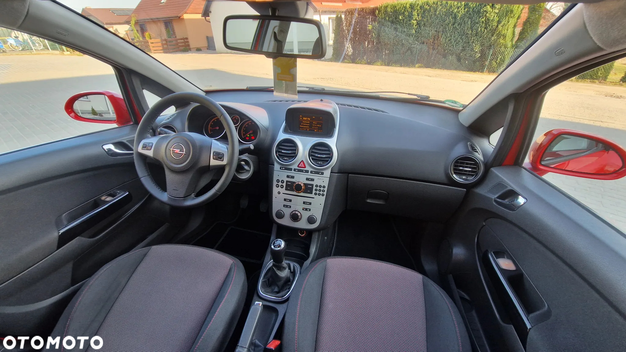 Opel Corsa 1.4 16V Cosmo - 31
