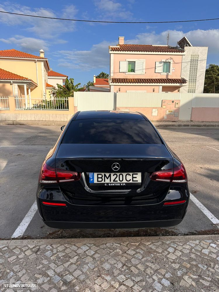 Mercedes-Benz A 180 Limousine - 4