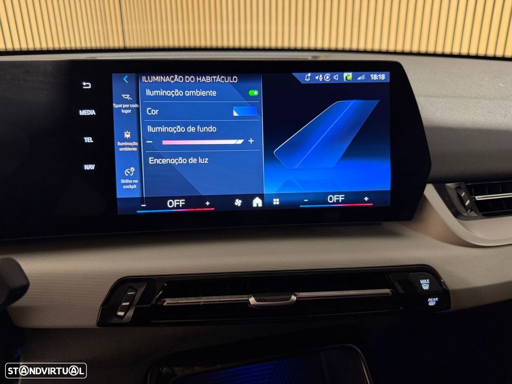BMW iX2 eDrive20 - 26