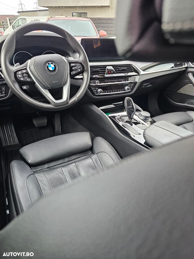BMW Seria 5 530i xDrive AT - 5
