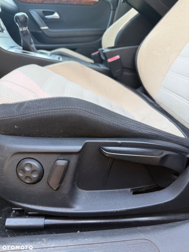 Volkswagen Passat CC 1.8 TSI - 34