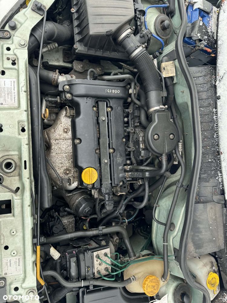 Wszystkie Części do Opel Corsa C 1.2 Z12XE 75KM - Stacja Demontażu Przystajń - 7