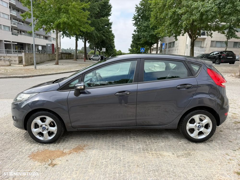 Ford Fiesta 1.4 TDCI Titanium - 25