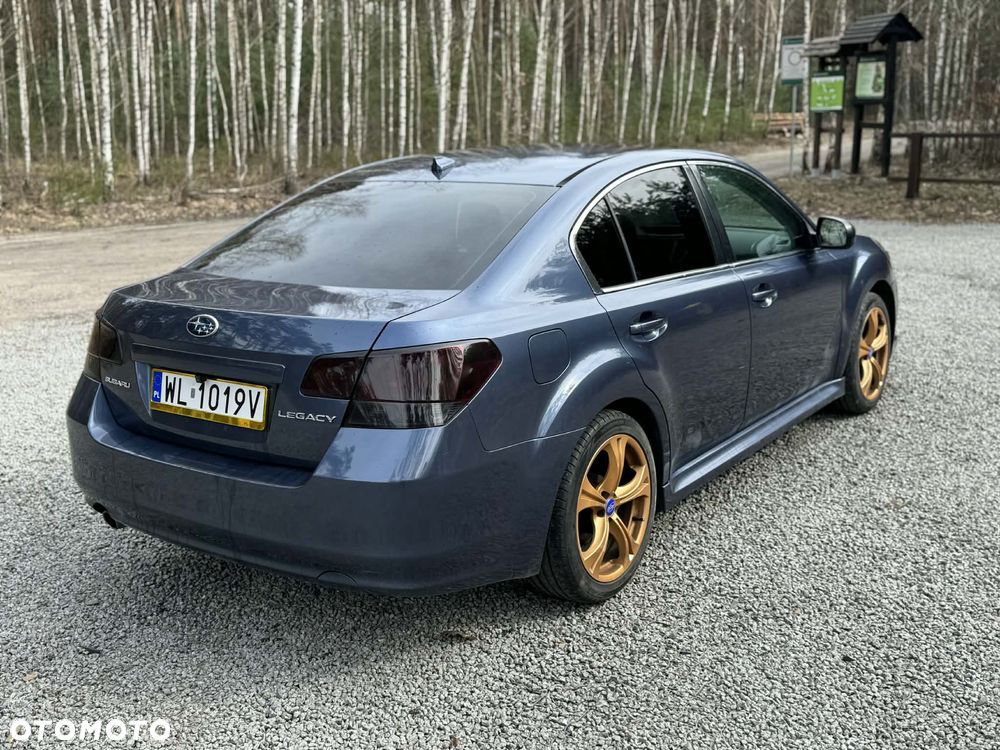 Subaru Legacy - 6