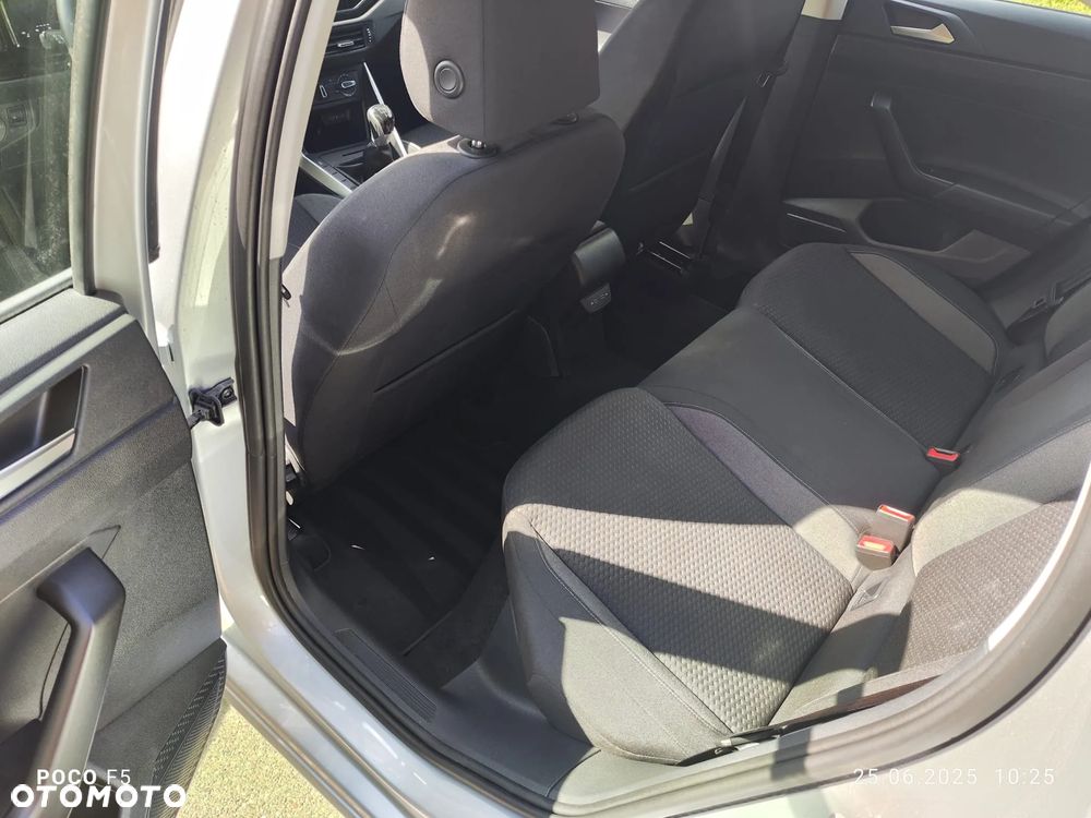 Volkswagen Polo - 10