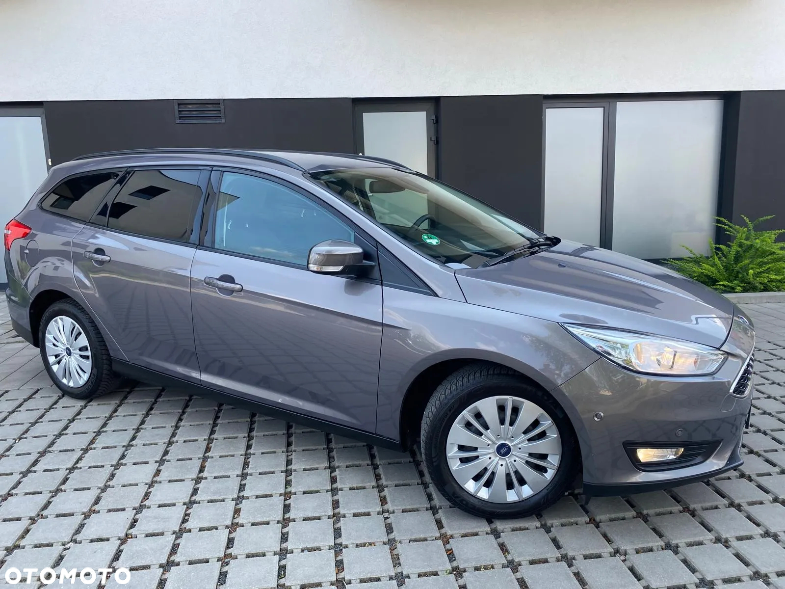 Ford Focus 1.0 EcoBoost Titanium ASS - 17
