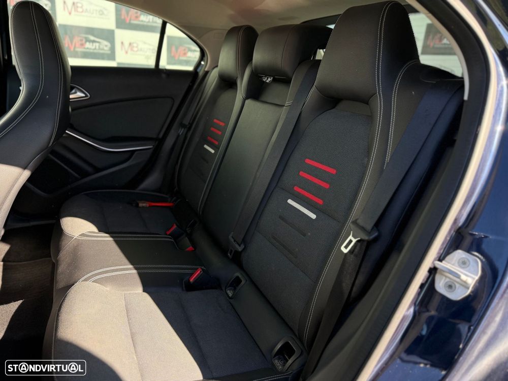 Mercedes-Benz A 180 - 36