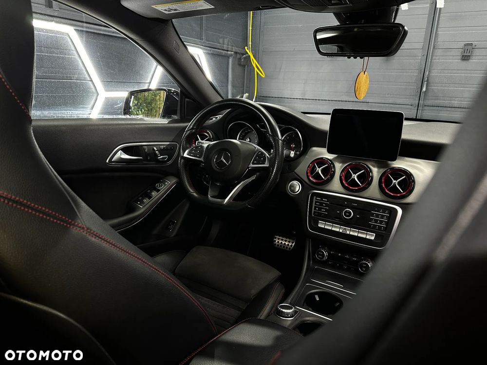 Mercedes-Benz CLA 250 4-Matic Sport - 17