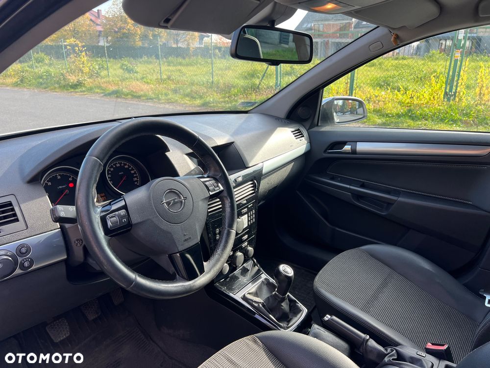 Opel Astra 1.7 CDTI DPF Cosmo - 10