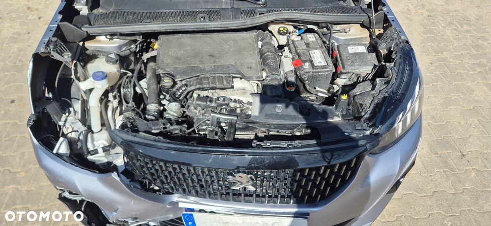 Peugeot 2008 1.2 PureTech GT Line S&S - 14