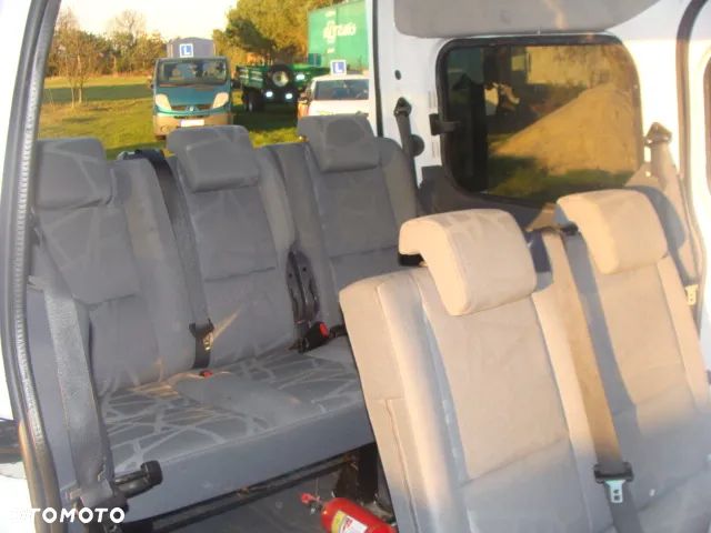 Ford Tourneo Connect - 10