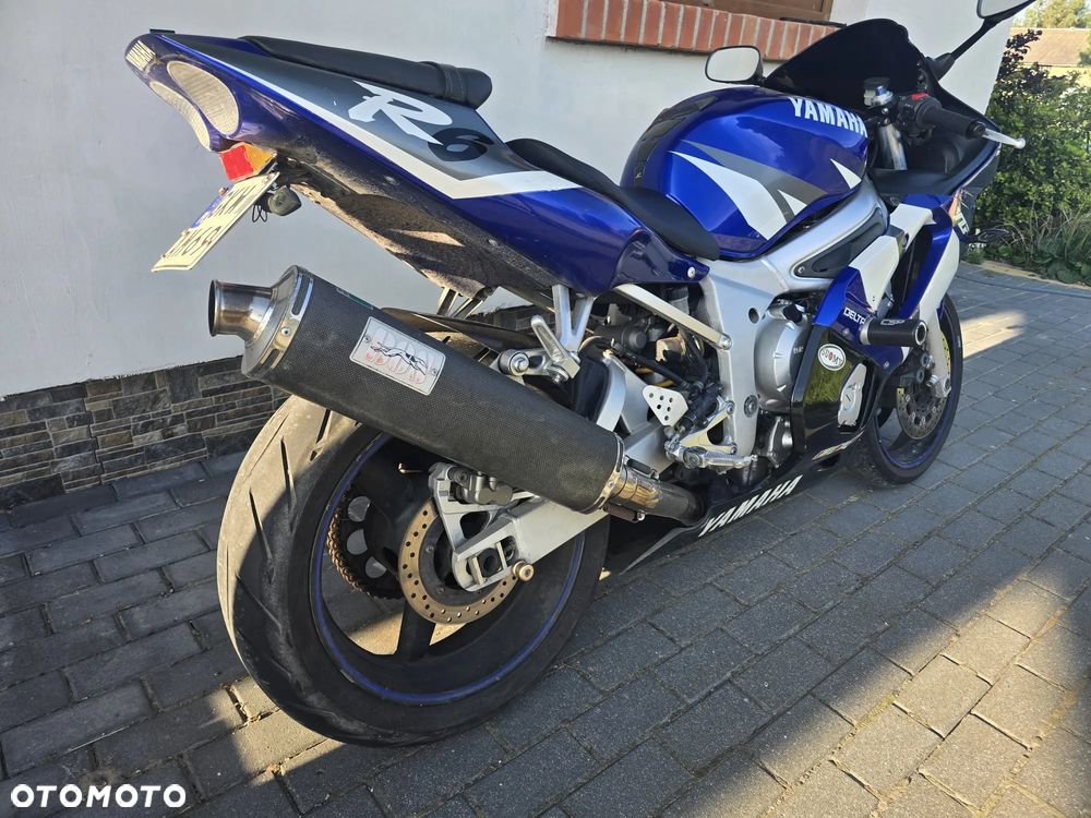 Yamaha R6 - 6