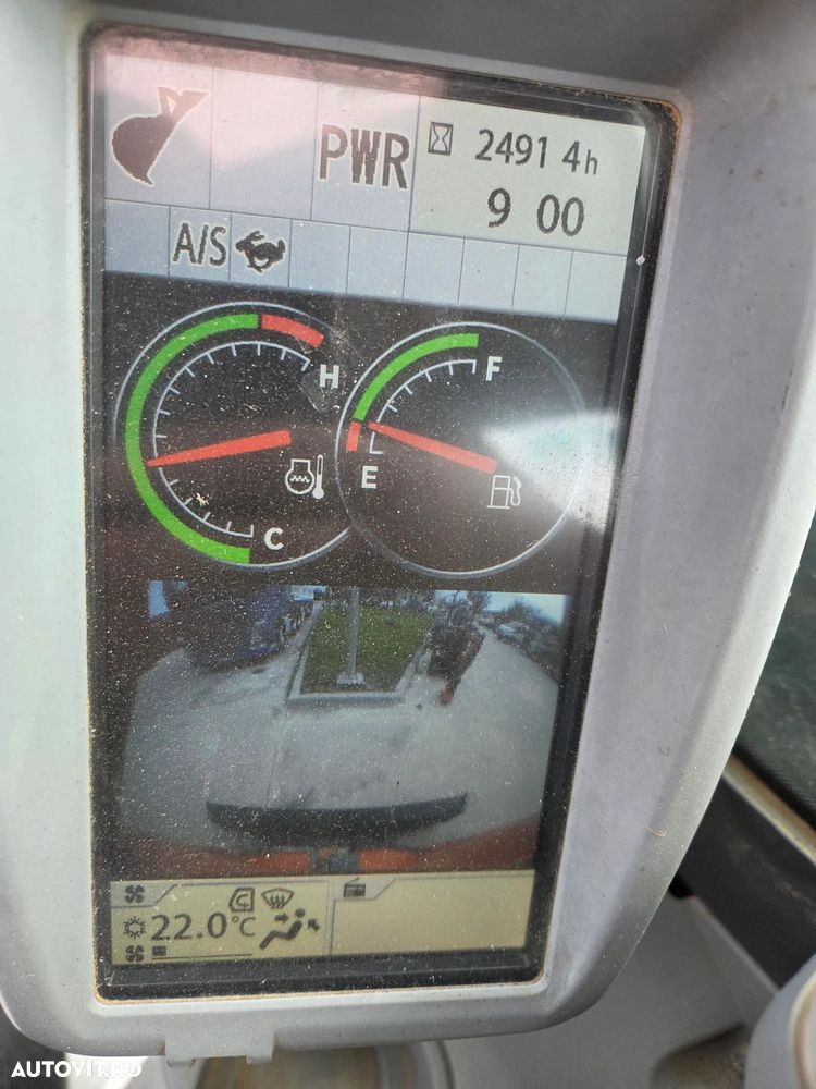 Hitachi ZX85-6, 2022, 2.491h, Masa operationala 8,6t, cupla rapida HIDRAULICA+3 CUPE NOI, senile paduri cauciuc, inst picon si inst rotire pe brate, ad sapare 5m, ridica 3,8t, aer cond, LAMA, STARE FOARTE BUNA, posibil leasing 4 ani-PROMOTIE 62.900 EUR+Tva - 3