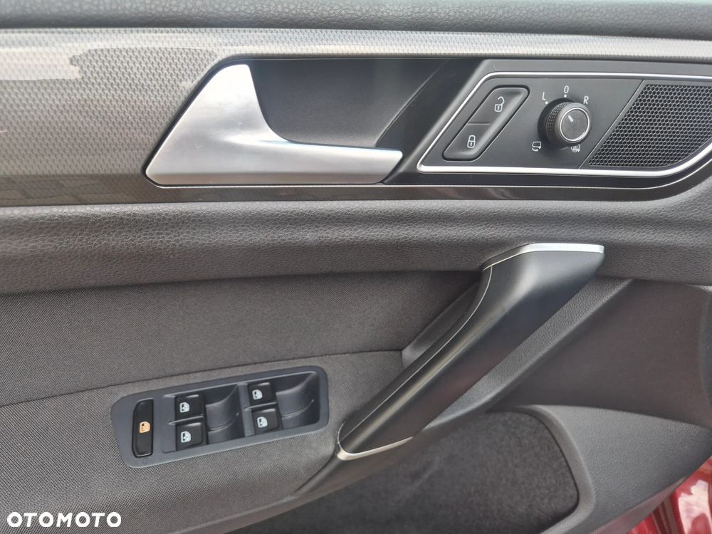 Volkswagen Golf Sportsvan SV 1.5 TSI ACT Comfortline - 26
