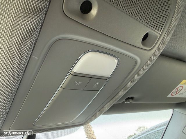 Audi A3 1.6 TDI S tronic design - 17