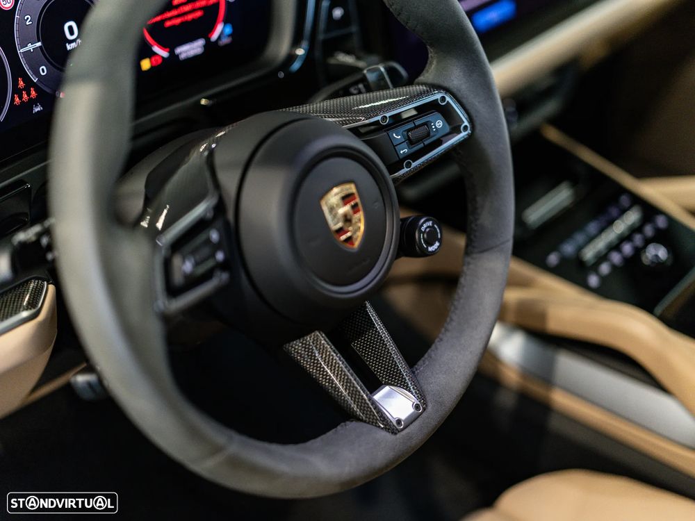 Porsche Cayenne Coupé E-Hybrid - 54