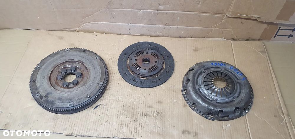 Sprzęgło koło zamachowe sztywne jednomasowe VW Golf V 2.0 SDI 038105273F - 7