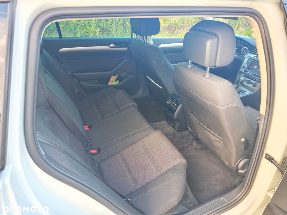 Volkswagen Passat 2.0 TDI Bi-Turbo BMT 4Mot Highline DSG - 7