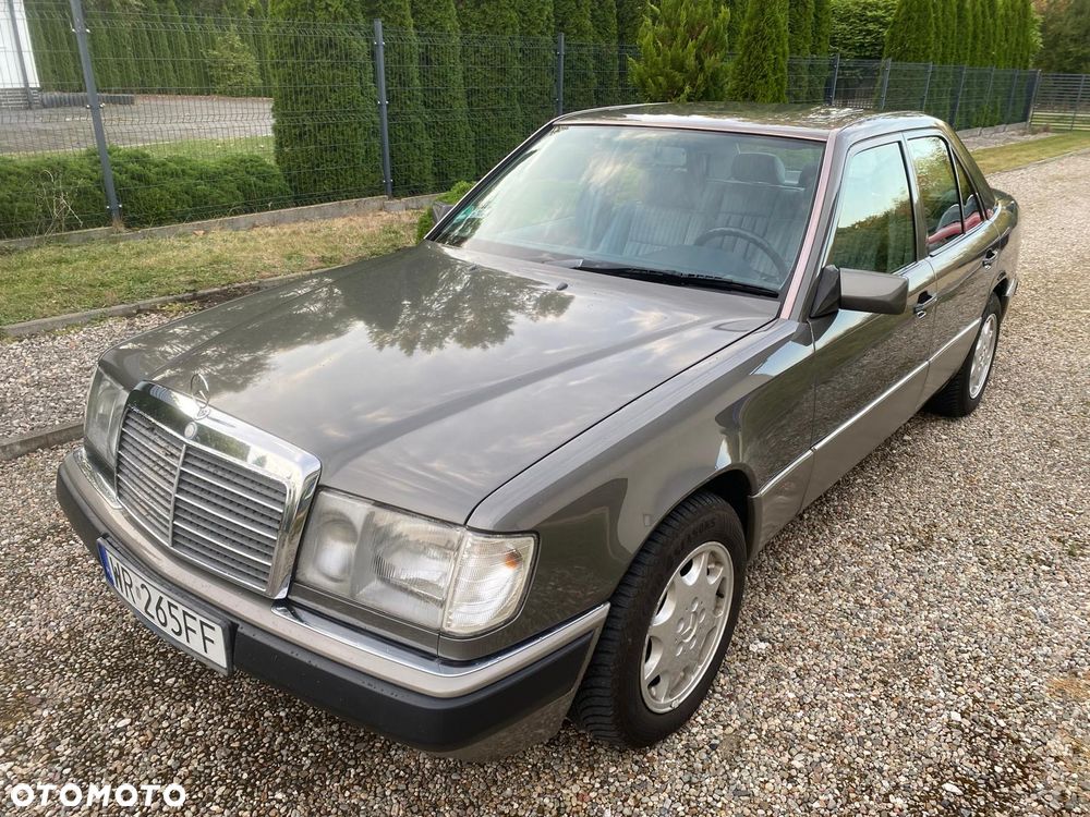 Mercedes-Benz W124 (1984-1993) - 1