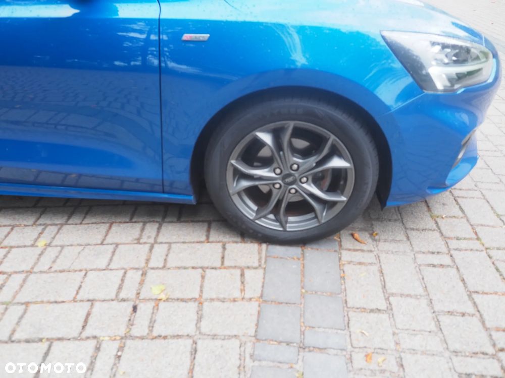 Ford Focus 1.0 EcoBoost mHEV ST-Line X - 10