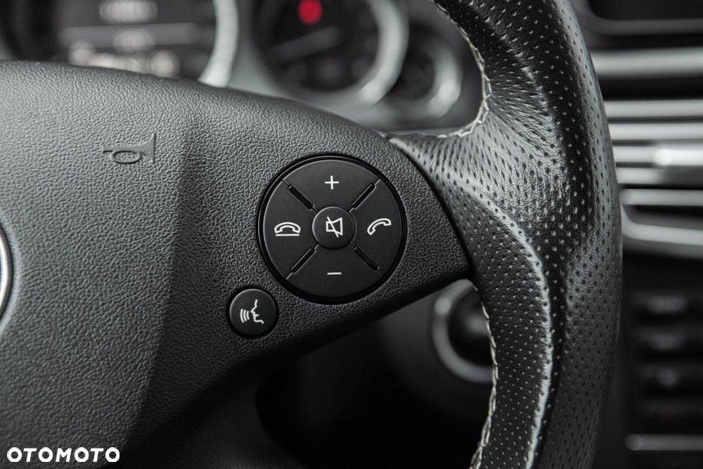 Mercedes-Benz Klasa E - 20