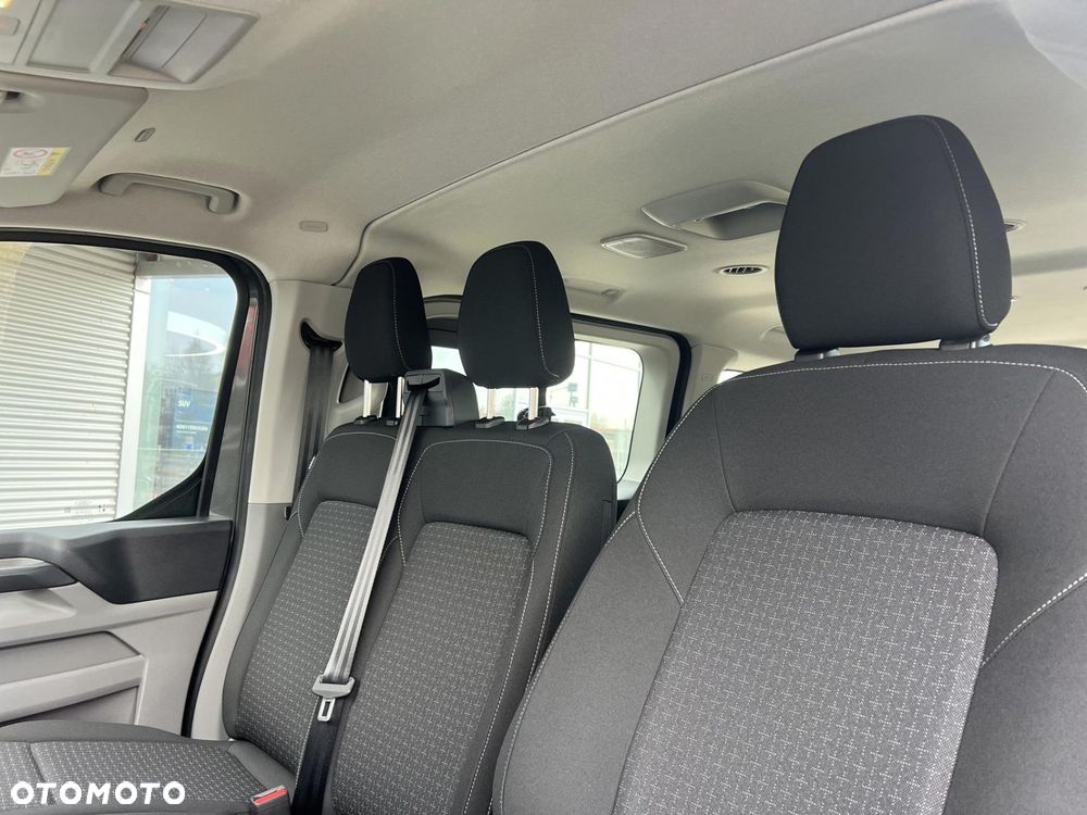 Ford Transit Custom - 11