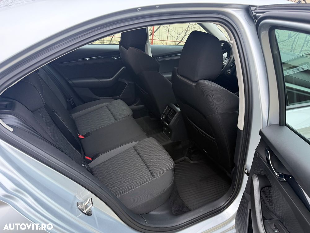 Skoda Octavia - 7