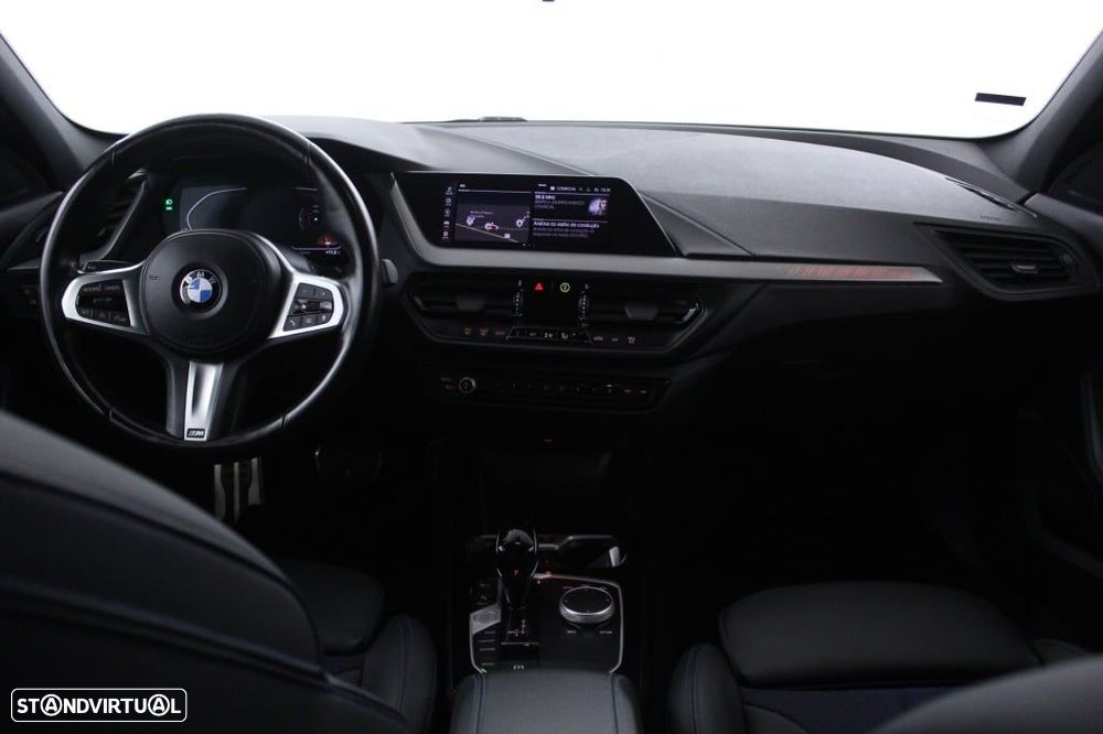 BMW 116 d Pack Desportivo M Auto - 17