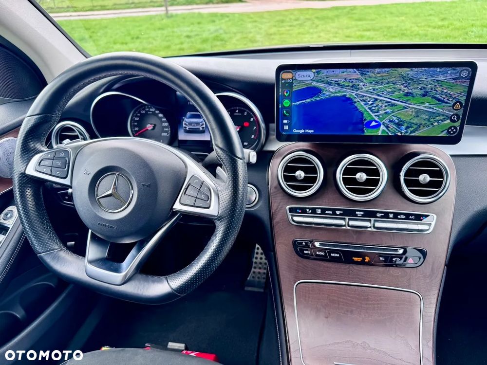 Mercedes-Benz GLC 250 4Matic 9G-TRONIC AMG Line - 28