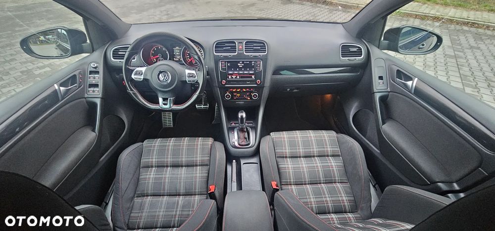 Volkswagen Golf 2.0 GTI DSG - 8