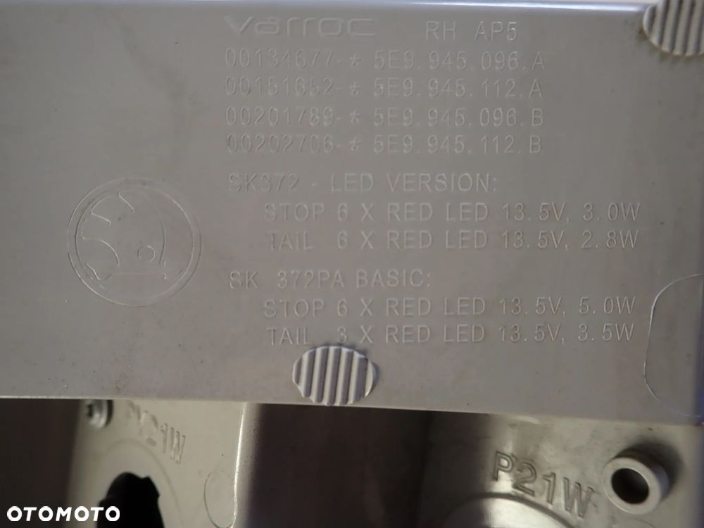 SKODA OCTAVIA III LIFT KOMBI LAMPA PRAWY TYŁ 5E9945096B - 4