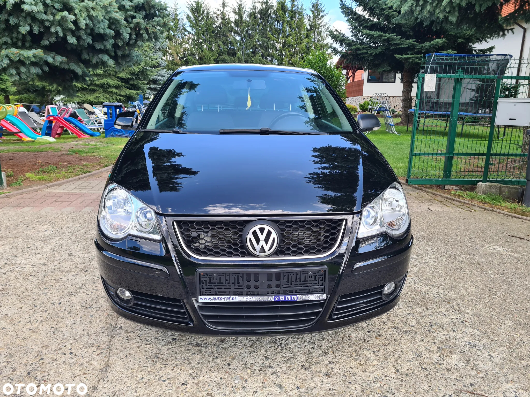 Volkswagen Polo - 2