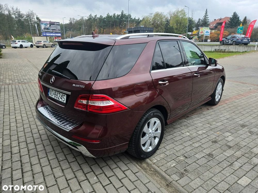Mercedes-Benz ML 350 BlueTec 4-Matic - 5