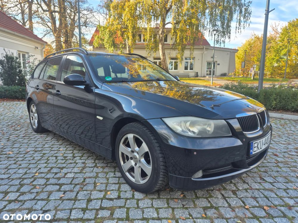 BMW Seria 3 318i - 5