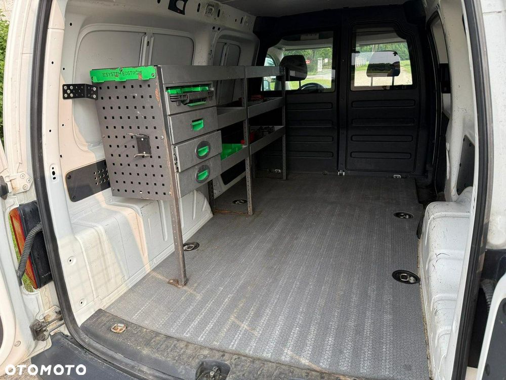 Volkswagen Caddy - 23