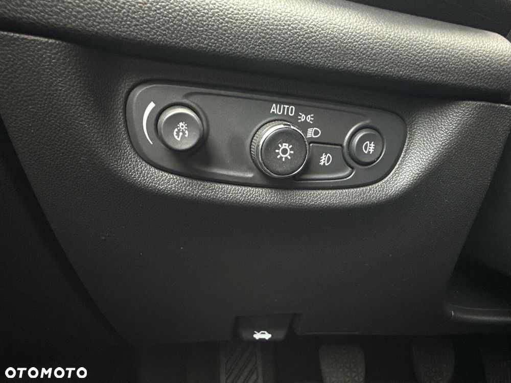 Opel Insignia 2.0 CDTI Innovation S&S - 29