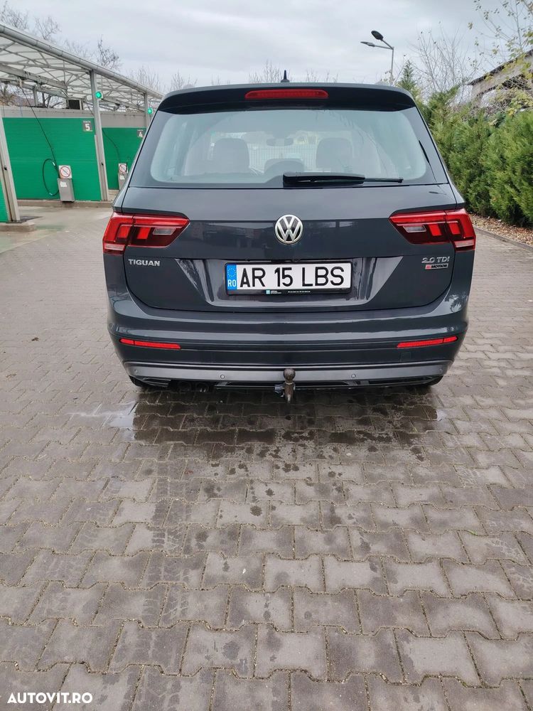 Volkswagen Tiguan - 5