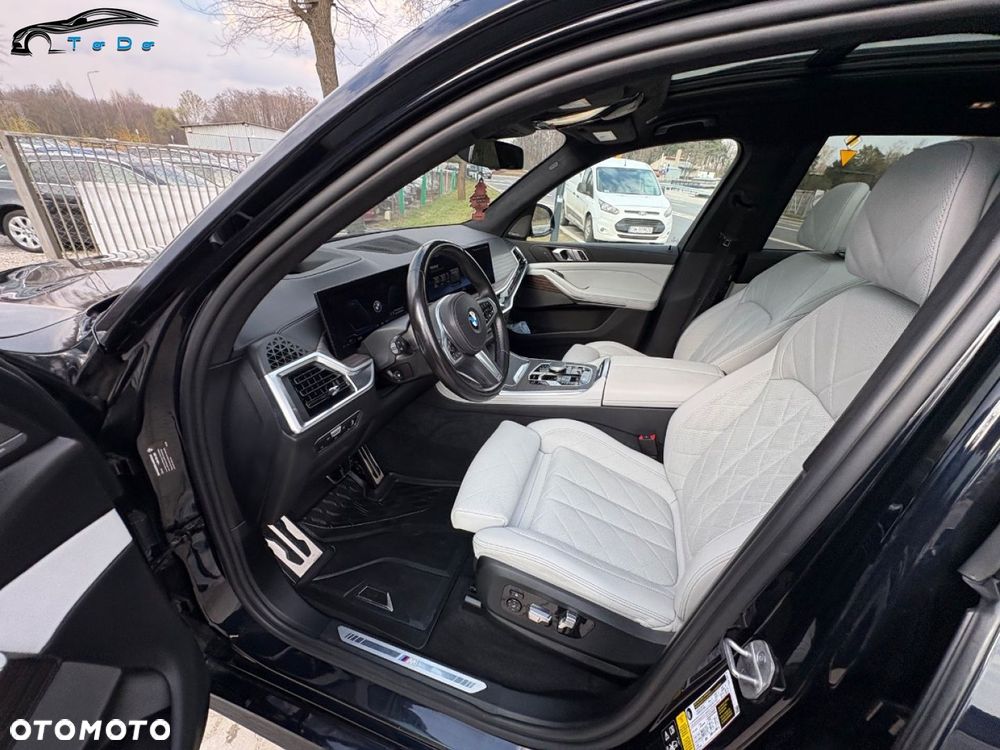 BMW X7 xDrive40i mHEV Individual Edition sport - 23