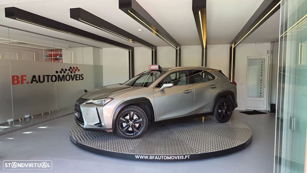 Lexus UX 250h Executive - 13