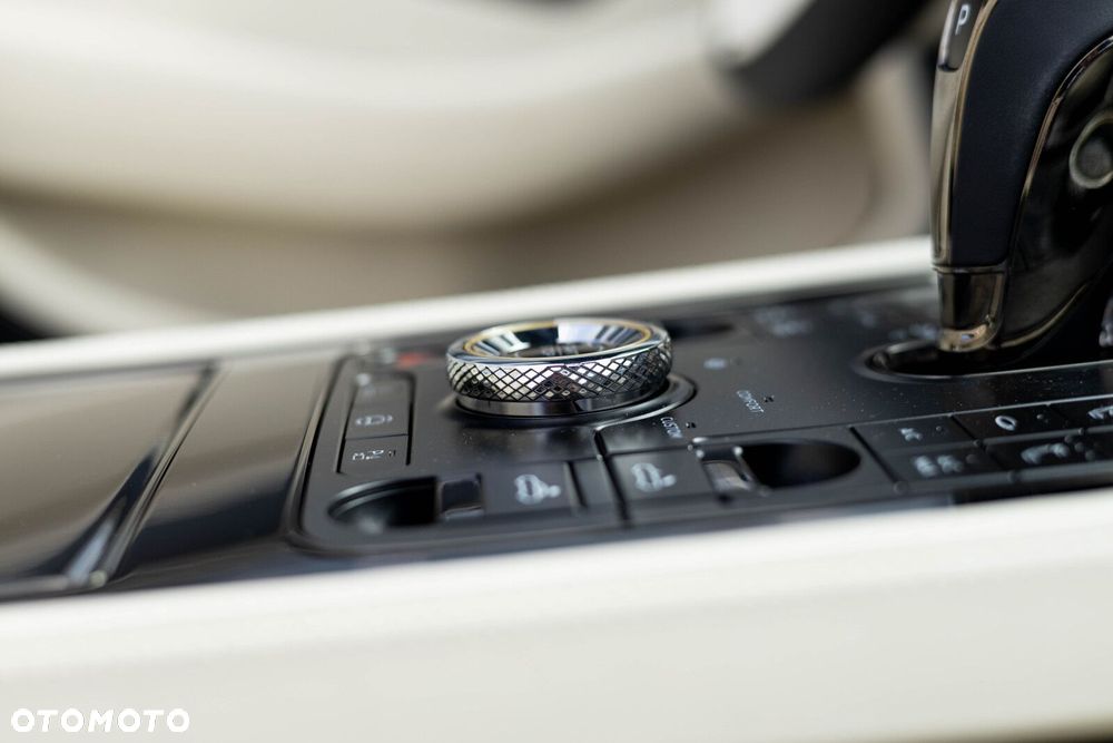 Bentley Continental GT - 17