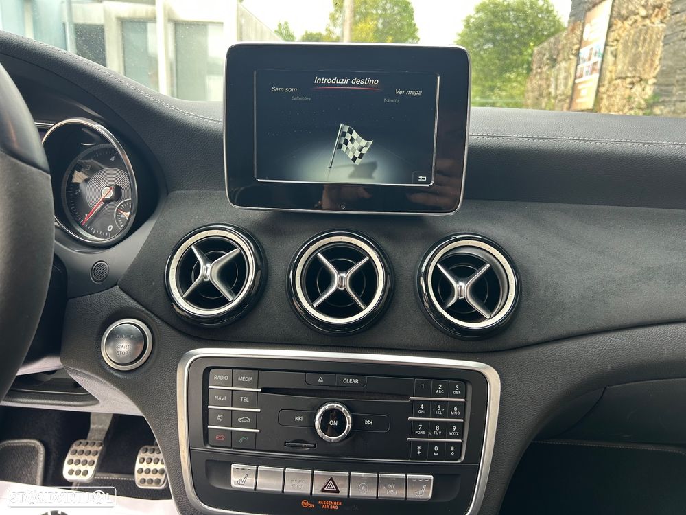 Mercedes-Benz CLA 180 d AMG Line - 22