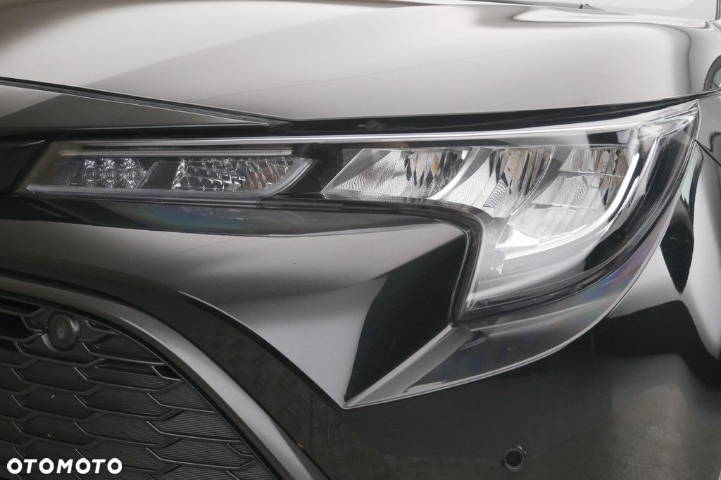 Toyota Corolla - 13