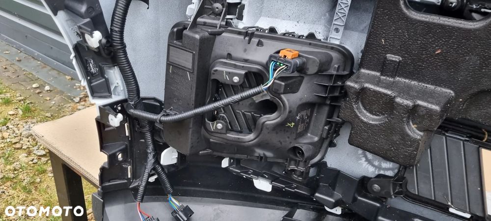 RENAULT 5 E-TECH 2024- Zderzak przód oryginał MA340 - 14