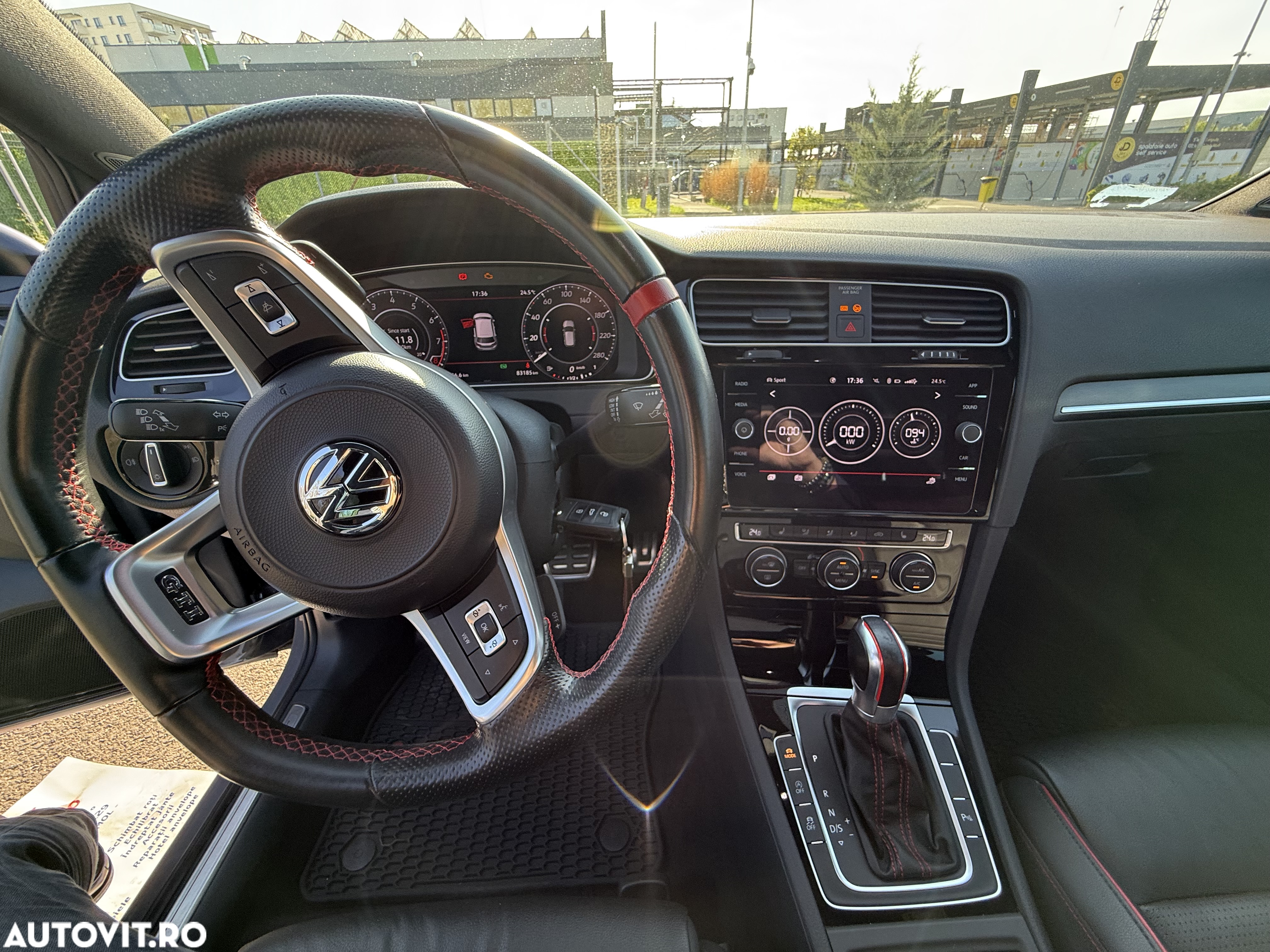 Volkswagen Golf GTI TCR 2.0 TSI OPF DSG - 22