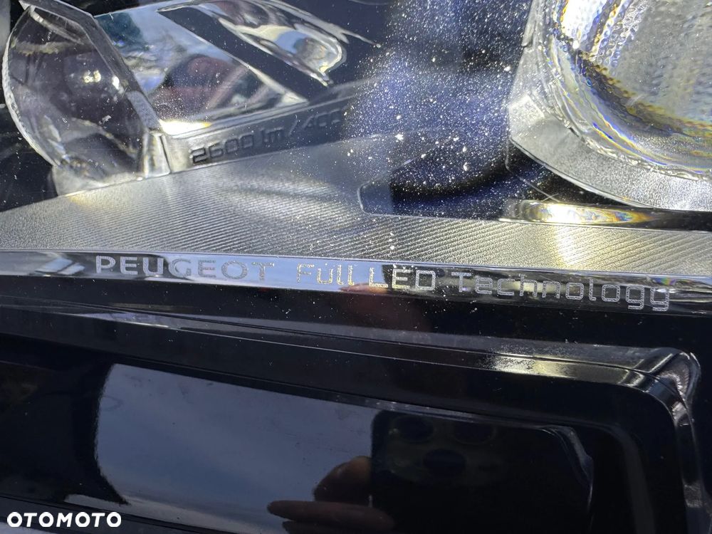 Peugeot 5008 BlueHDi 130 EAT8 GT - 10