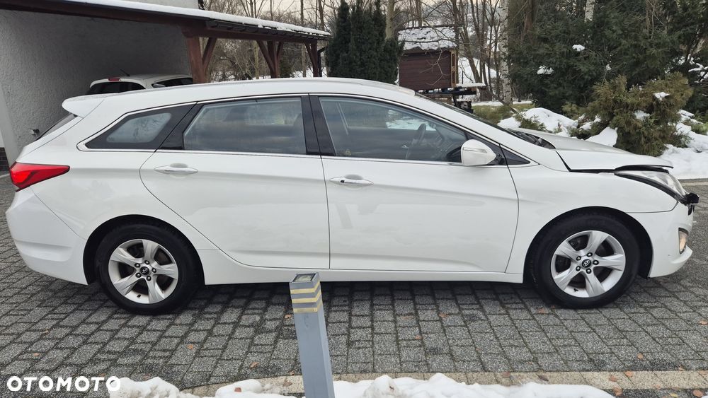 Hyundai i40 Kombi 1.7 CRDi DCT Style - 17