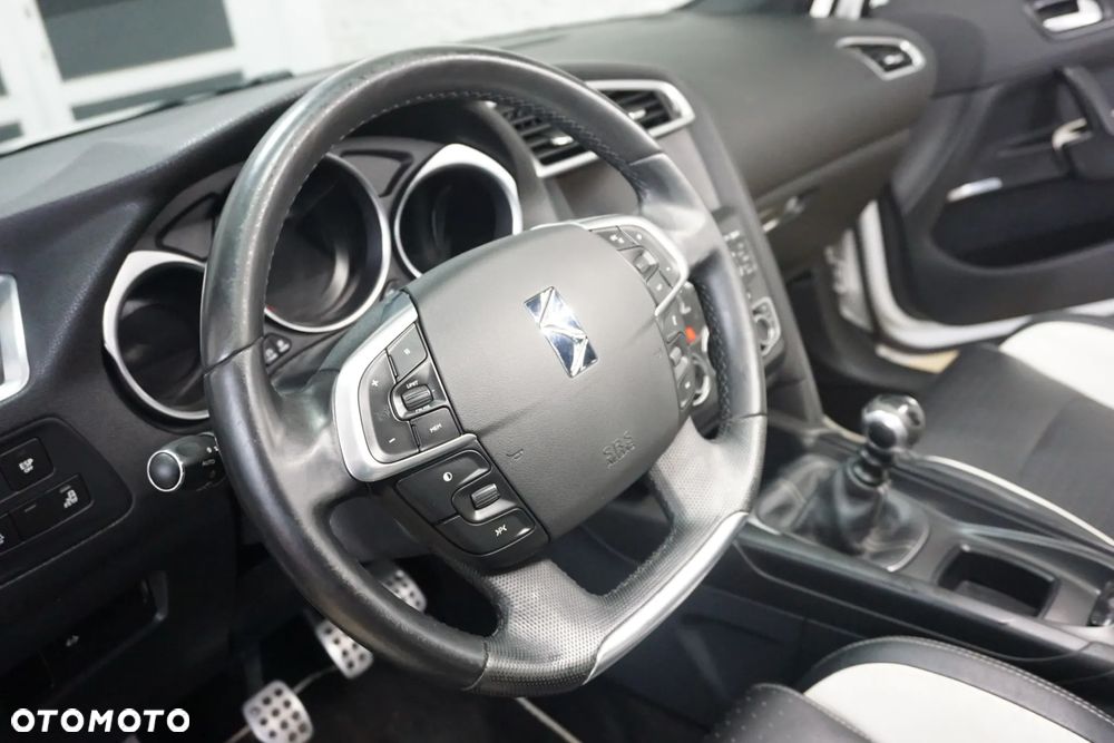 Citroën DS4 THP 200 Pure Pearl - 21