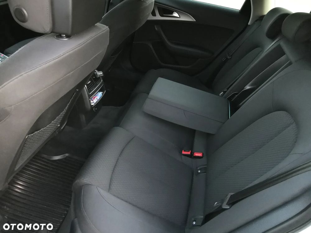 Audi A6 Avant - 27
