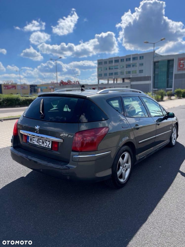 Peugeot 407 - 6