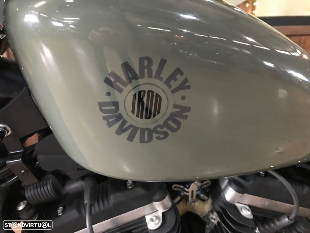 Harley-Davidson Sportster XL 883 Iron - 12